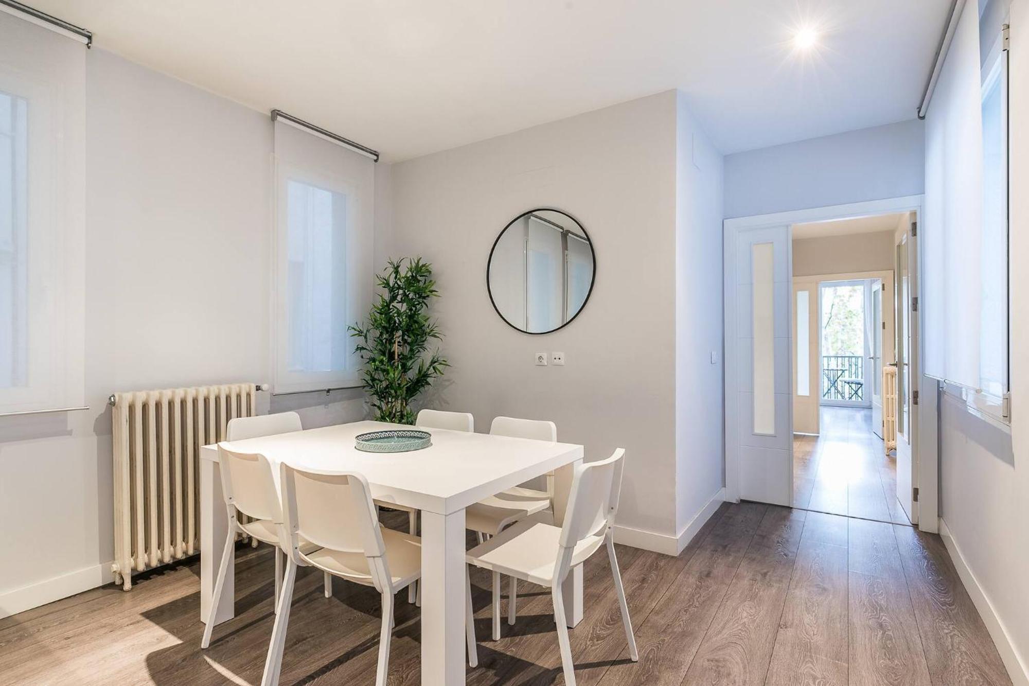Castellana Suites Madrid Extérieur photo