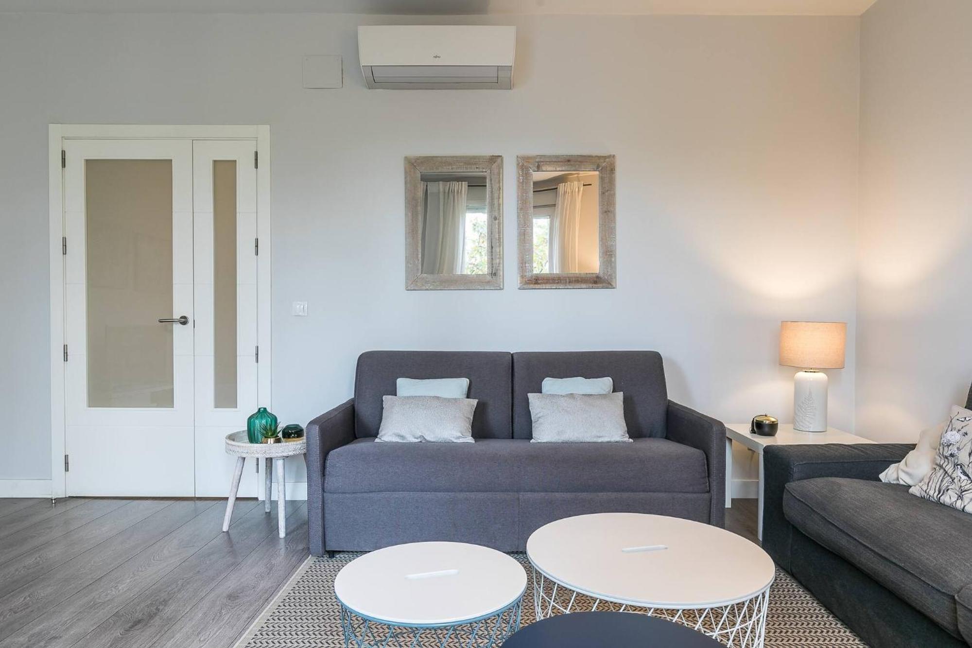 Castellana Suites Madrid Extérieur photo